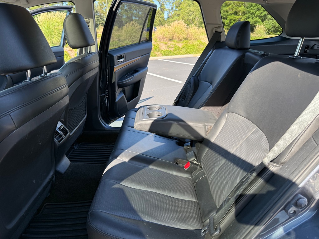 Photo 17 of this SUBARU OUTBACK
