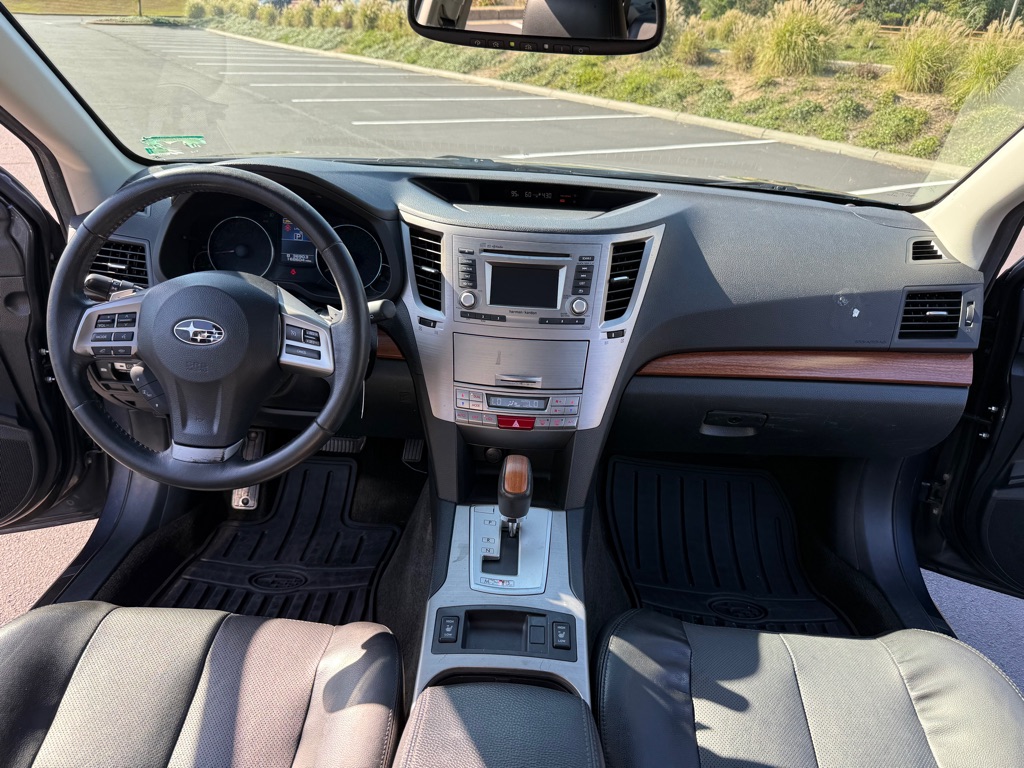 Photo 12 of this SUBARU OUTBACK