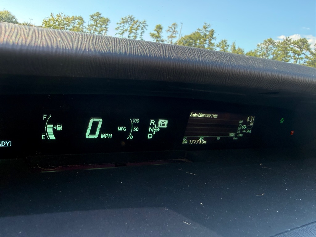 Photo 21 of this TOYOTA PRIUS