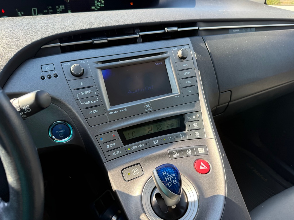 Photo 22 of this TOYOTA PRIUS