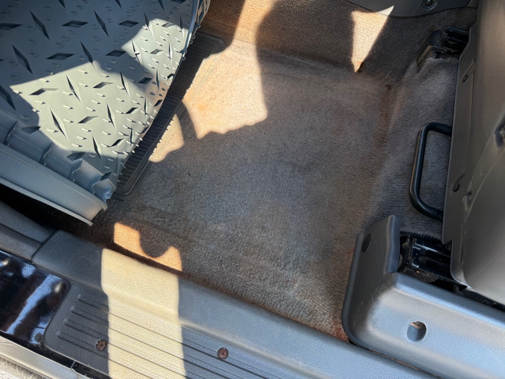 Photo 59 of this ISUZU TROOPER