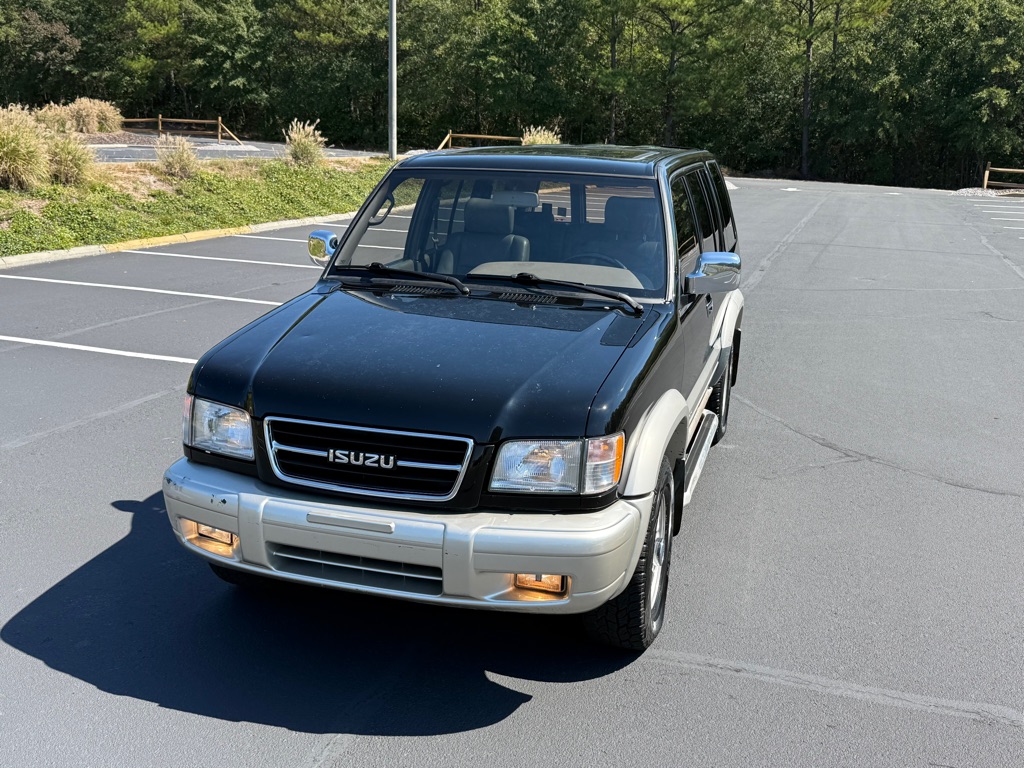 Photo 5 of this ISUZU TROOPER