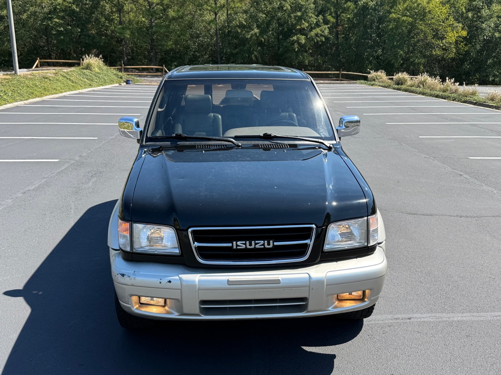 Photo 6 of this ISUZU TROOPER