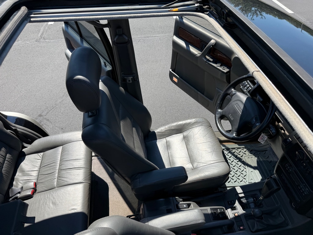 Photo 42 of this ISUZU TROOPER