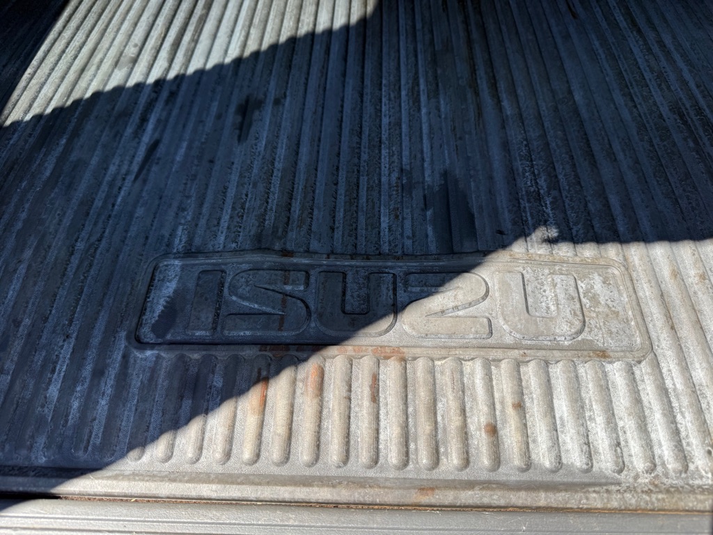 Photo 90 of this ISUZU TROOPER