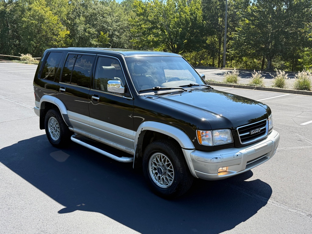 Photo 9 of this ISUZU TROOPER