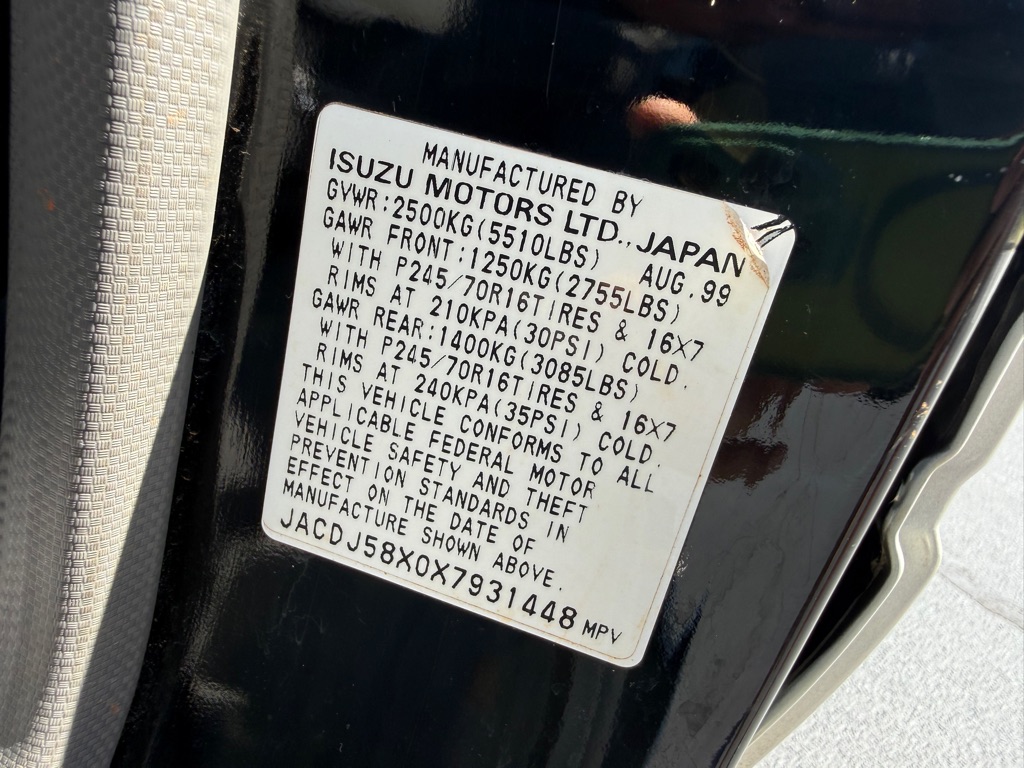 Photo 81 of this ISUZU TROOPER