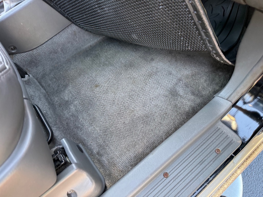 Photo 37 of this ISUZU TROOPER