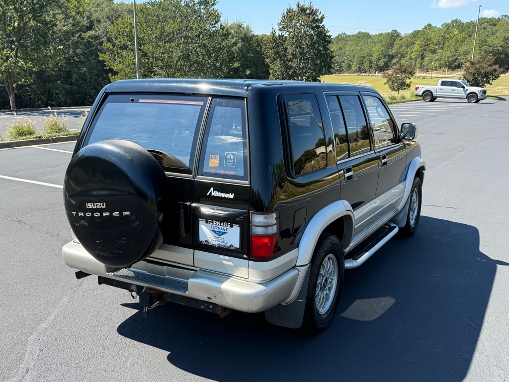 Photo 13 of this ISUZU TROOPER