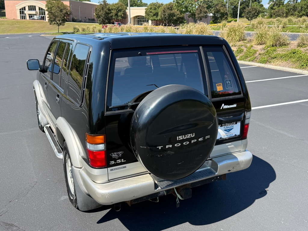 Photo 16 of this ISUZU TROOPER