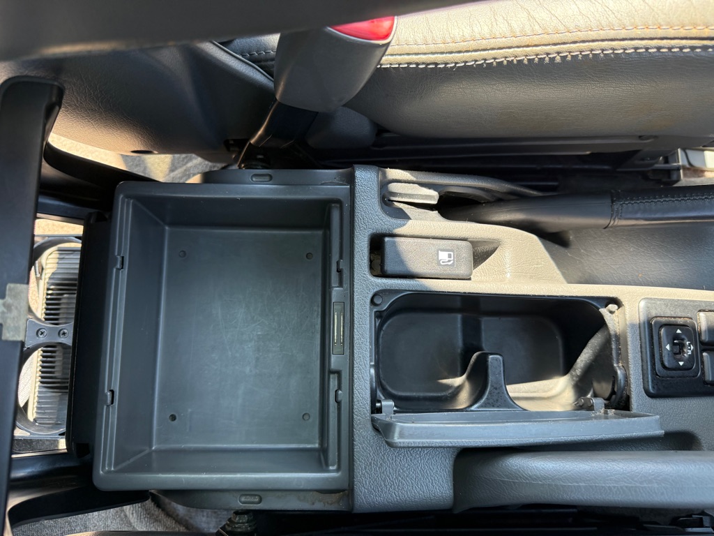 Photo 34 of this ISUZU TROOPER
