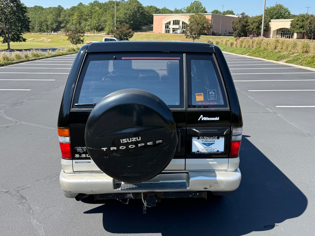 Photo 15 of this ISUZU TROOPER