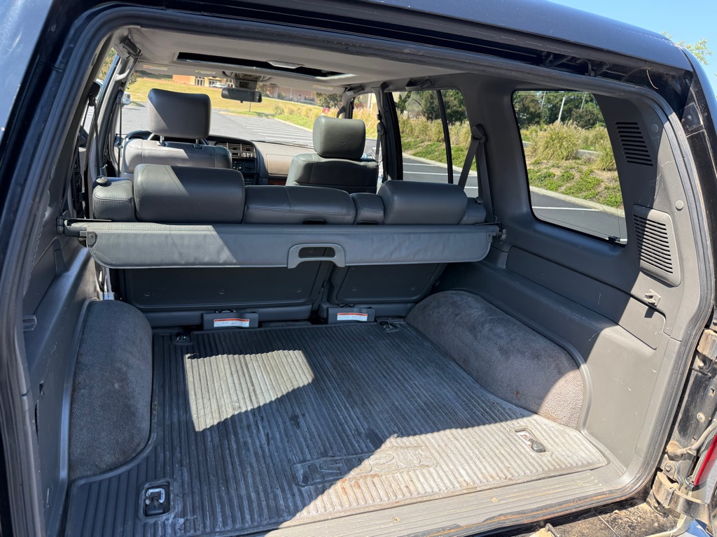 Photo 49 of this ISUZU TROOPER