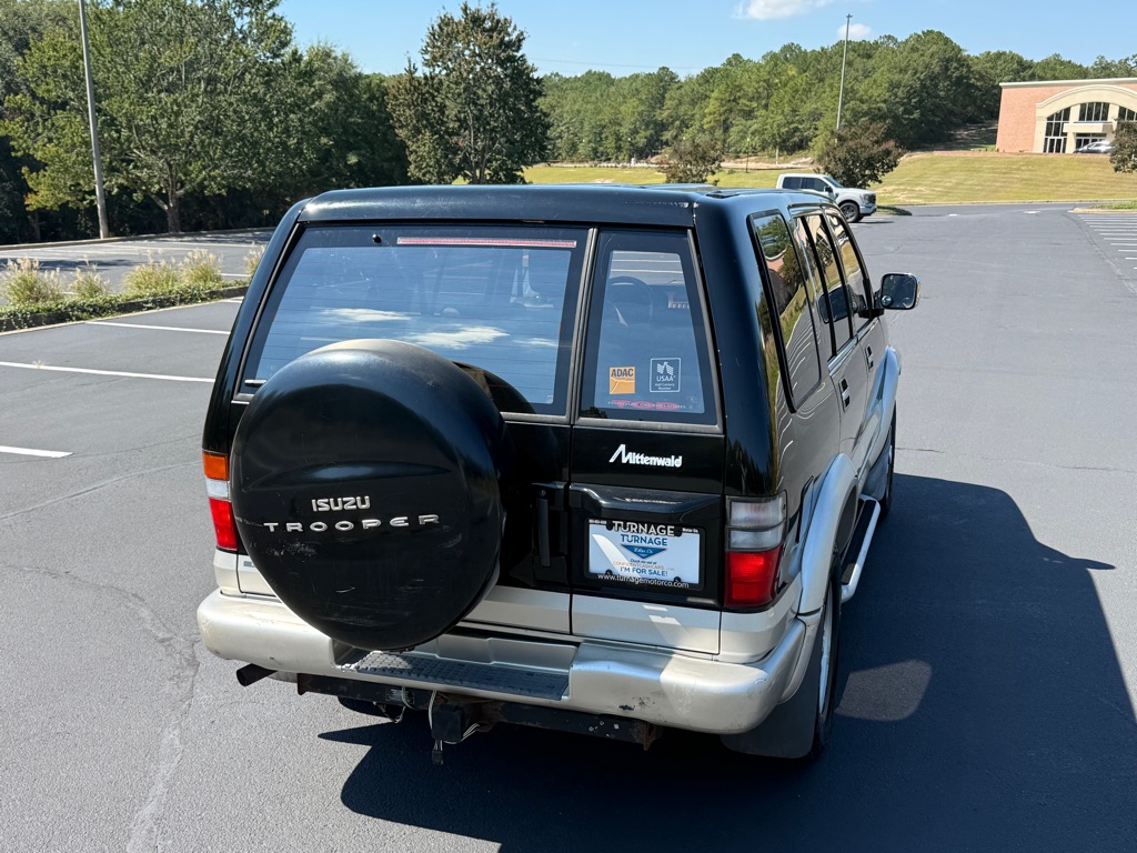 Photo 14 of this ISUZU TROOPER