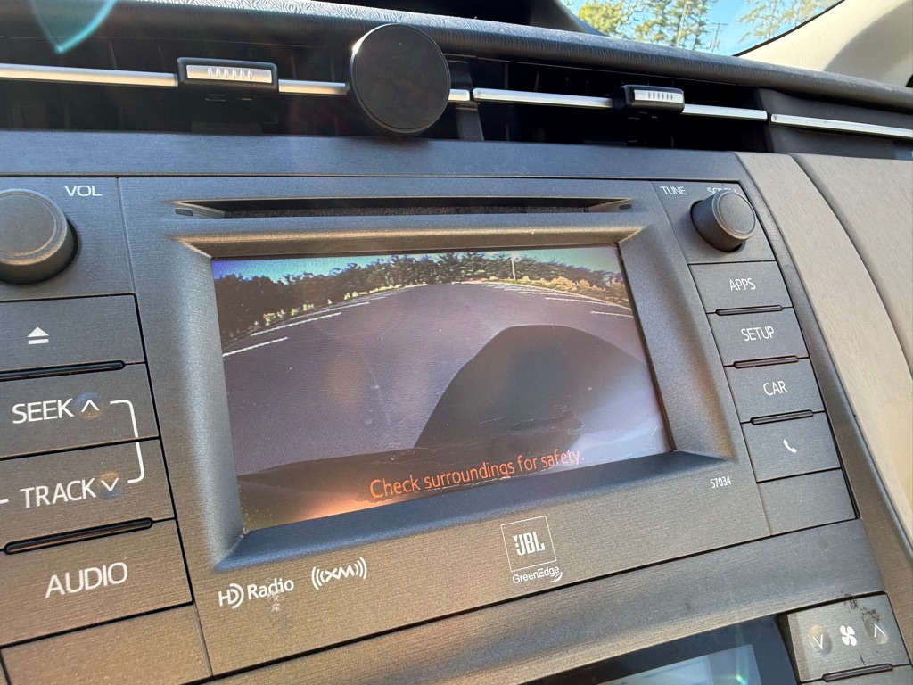 Photo 21 of this TOYOTA PRIUS