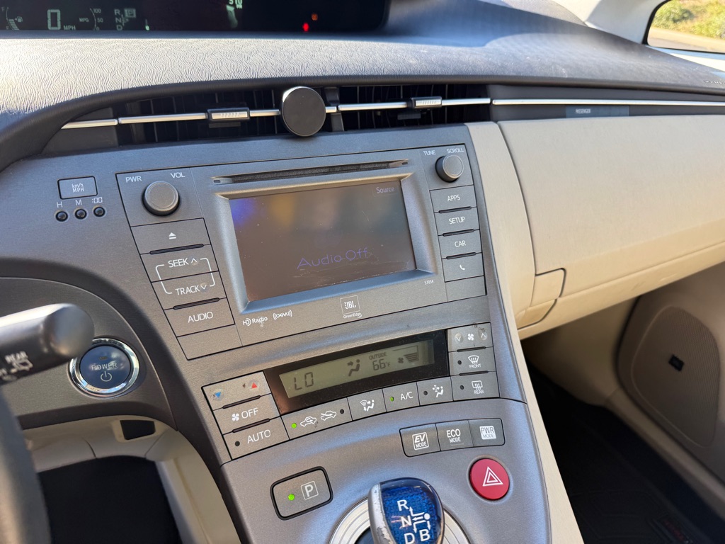 Photo 20 of this TOYOTA PRIUS