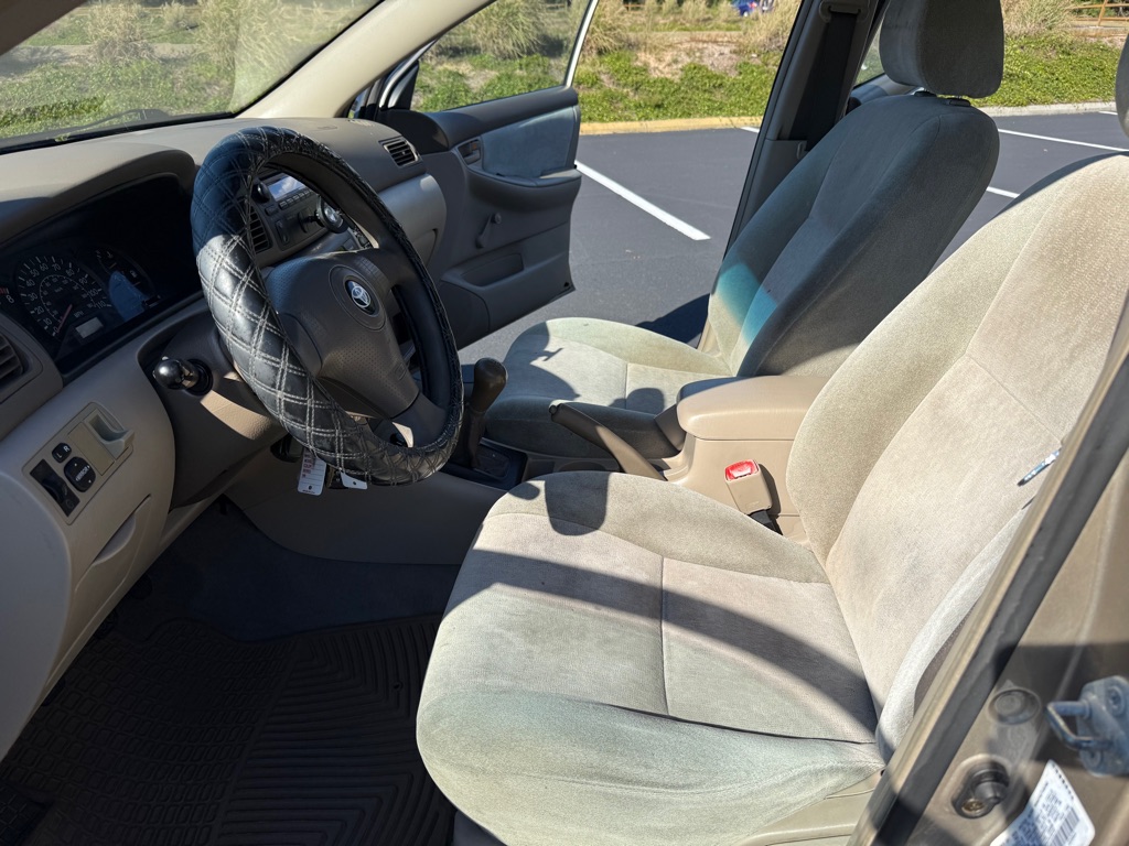Photo 10 of this TOYOTA COROLLA