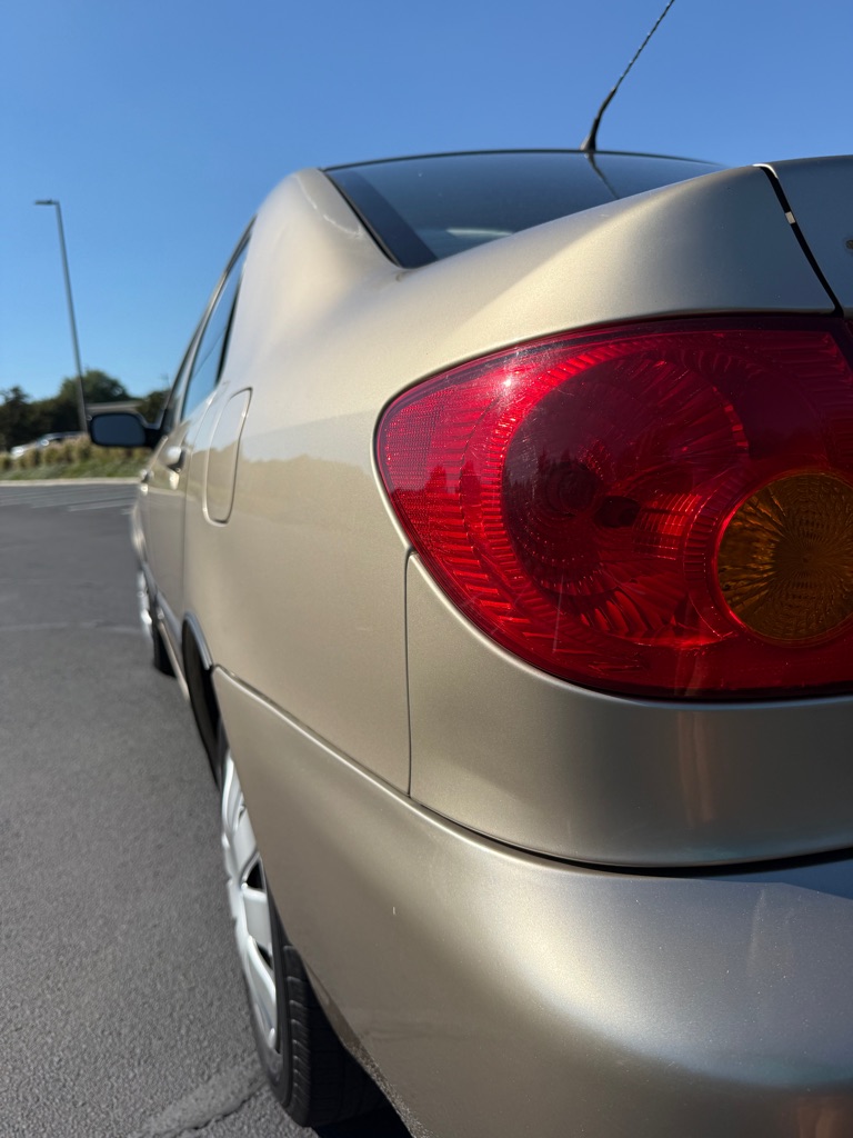 Photo 30 of this TOYOTA COROLLA