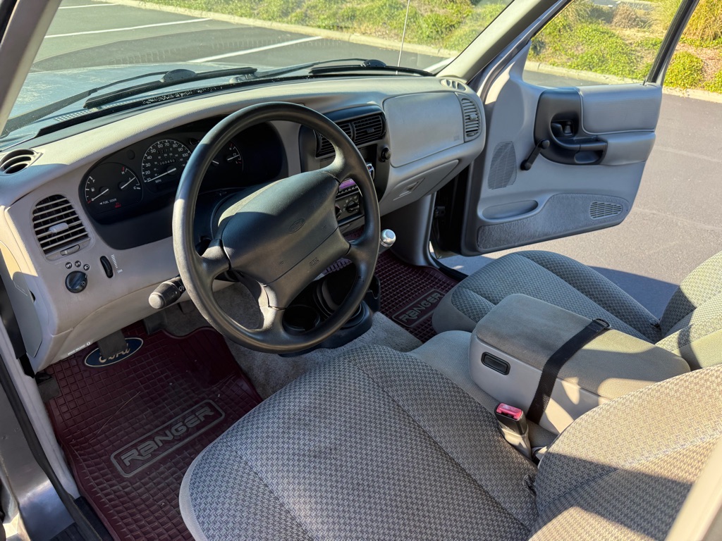 Photo 16 of this FORD RANGER