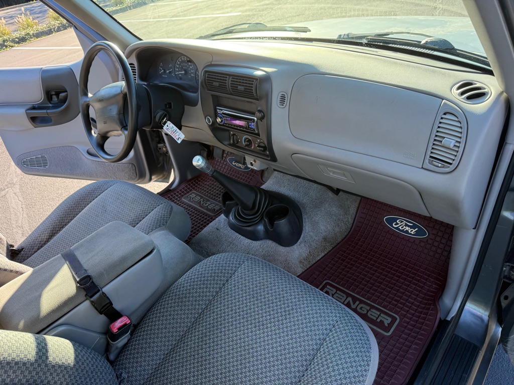 Photo 18 of this FORD RANGER