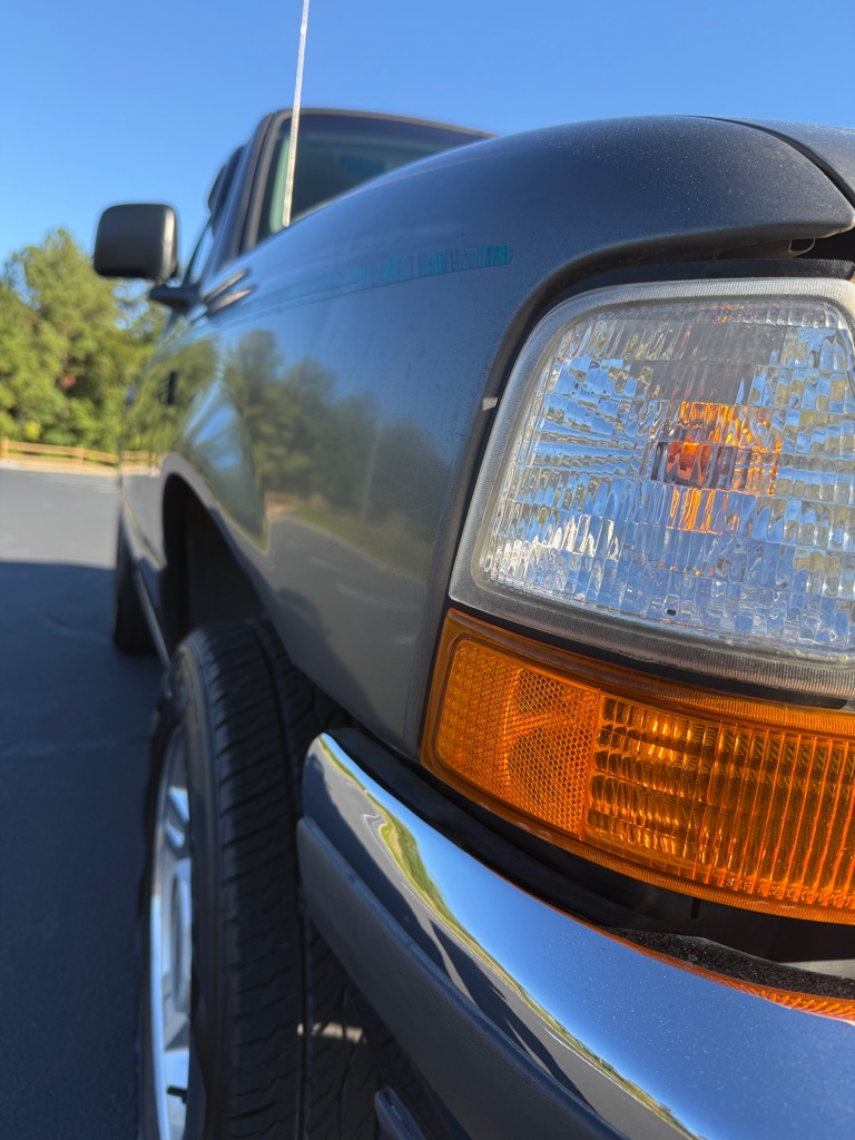 Photo 27 of this FORD RANGER