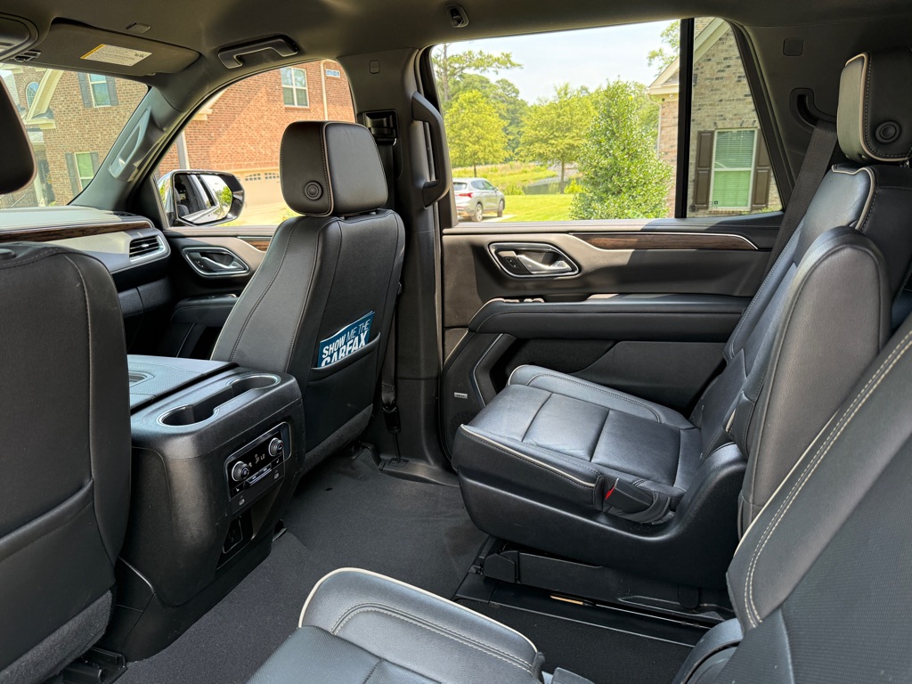 Photo 7 of this CHEVROLET TAHOE