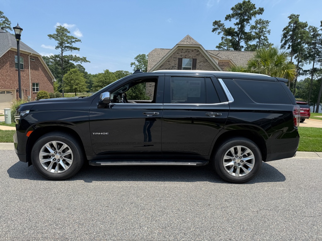 Photo 3 of this CHEVROLET TAHOE