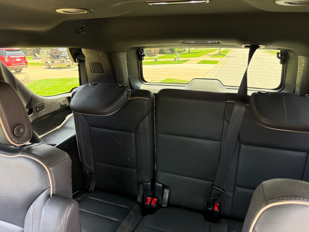 Photo 8 of this CHEVROLET TAHOE