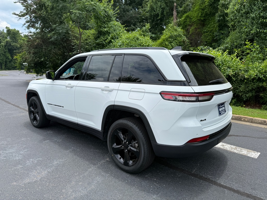 Photo 4 of this JEEP GRAND CHEROKEE