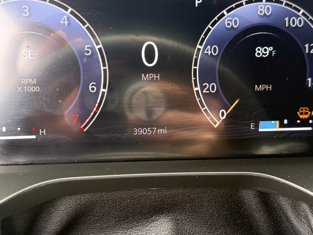Photo 6 of this JEEP GRAND CHEROKEE