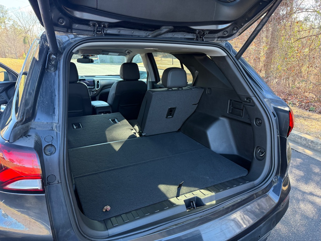 Photo 24 of this CHEVROLET EQUINOX