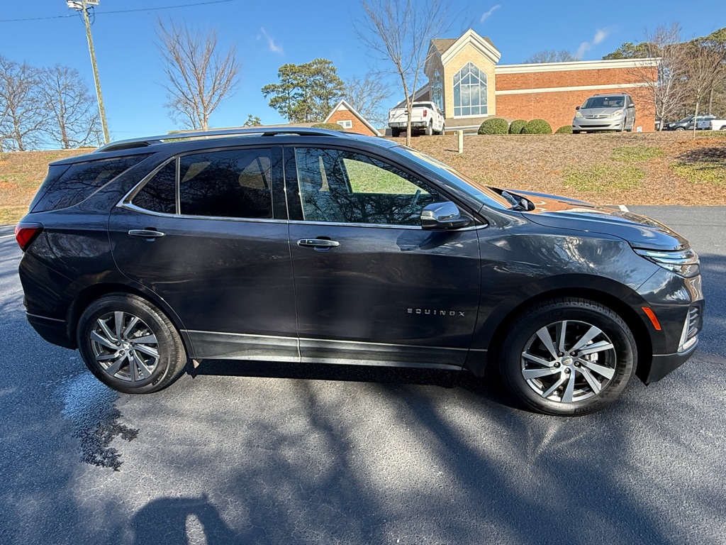 Photo 29 of this CHEVROLET EQUINOX