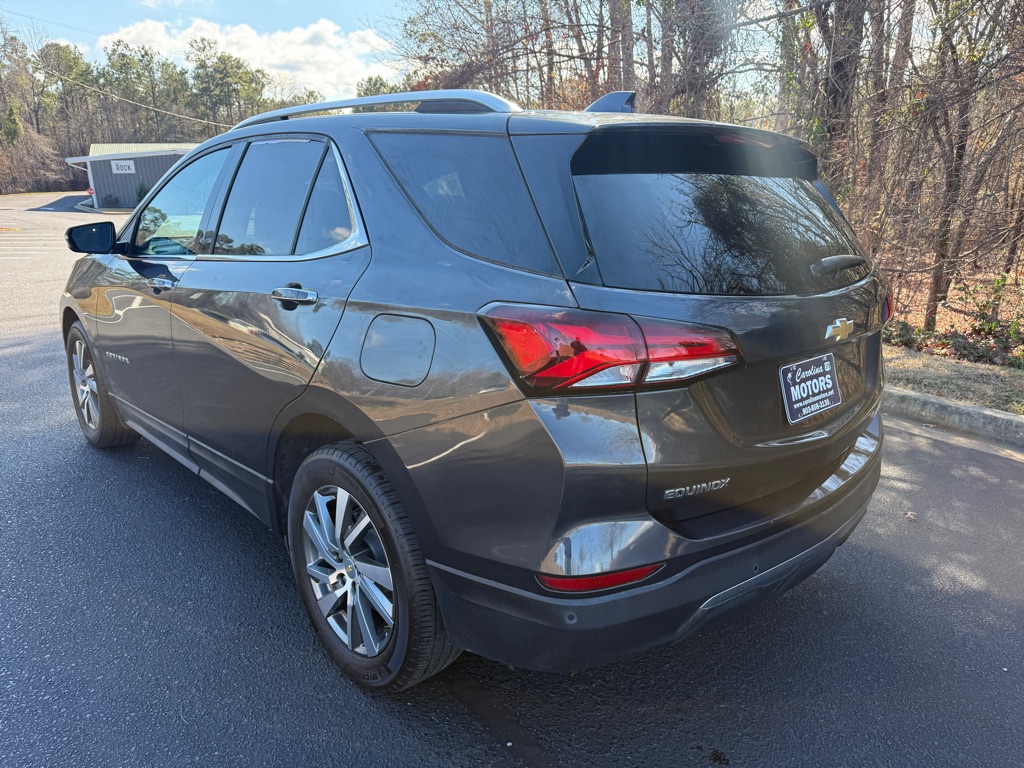 Photo 4 of this CHEVROLET EQUINOX