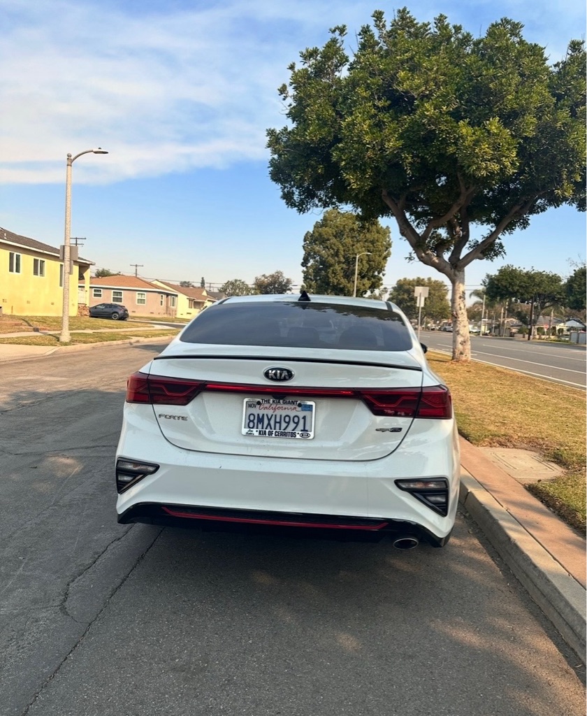 Photo 2 of this KIA FORTE