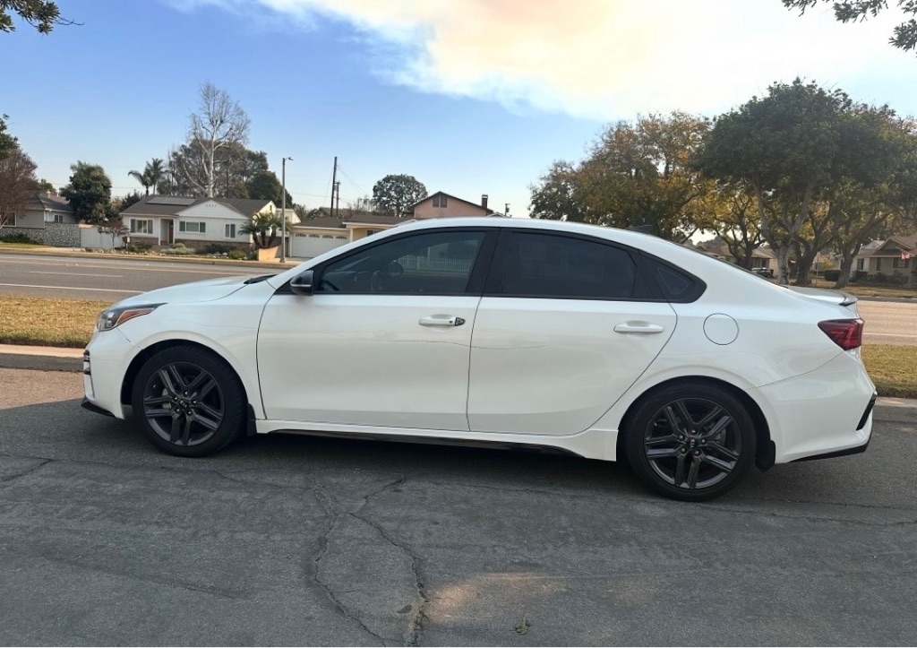 Photo 4 of this KIA FORTE