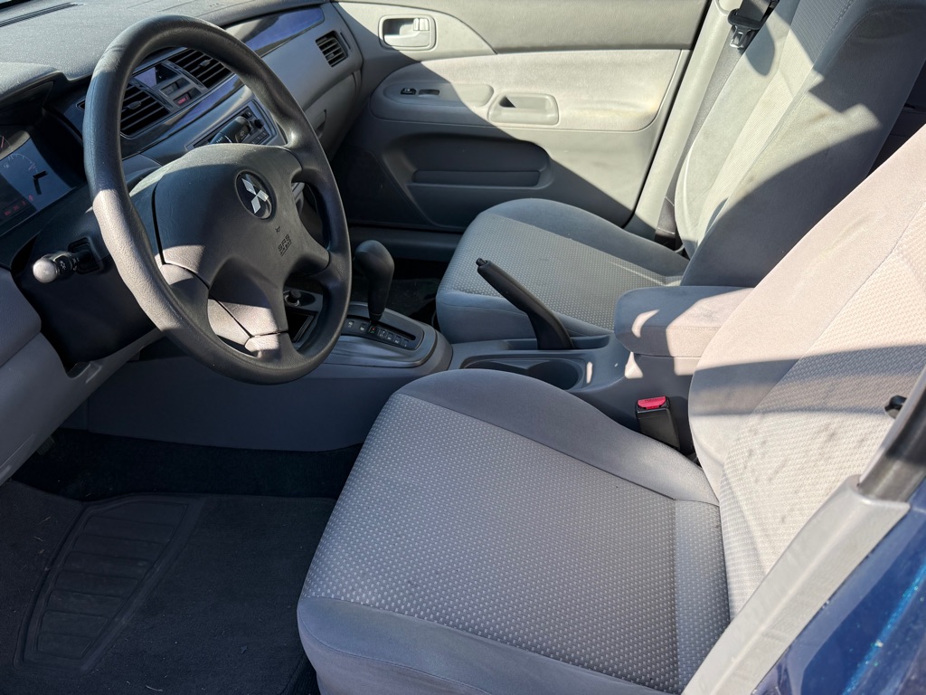 Photo 5 of this MITSUBISHI LANCER