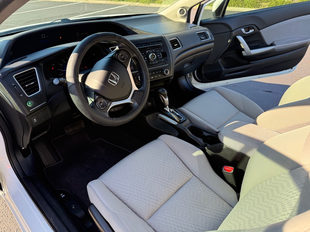 Photo 12 of this HONDA CIVIC