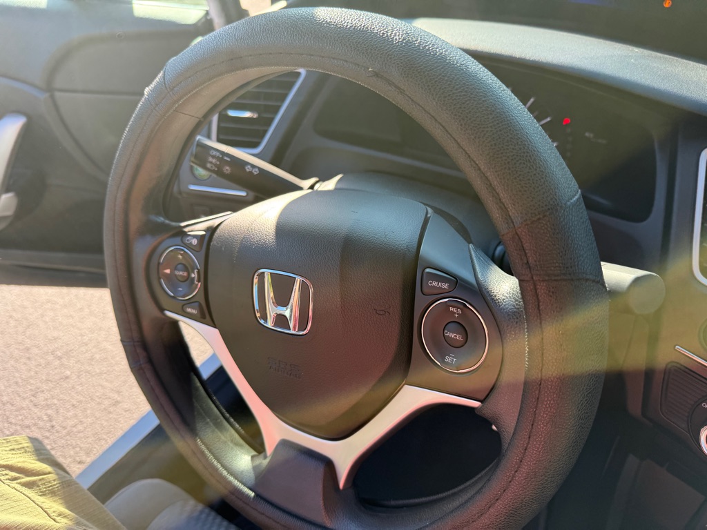 Photo 25 of this HONDA CIVIC