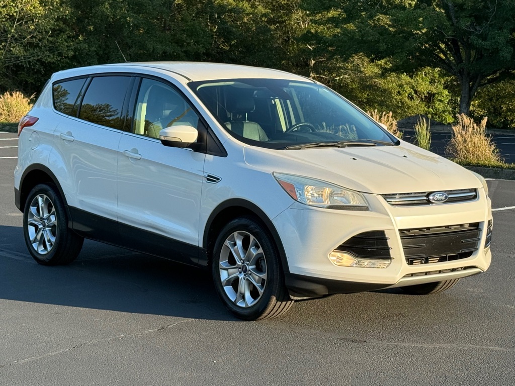Photo 4 of this FORD ESCAPE