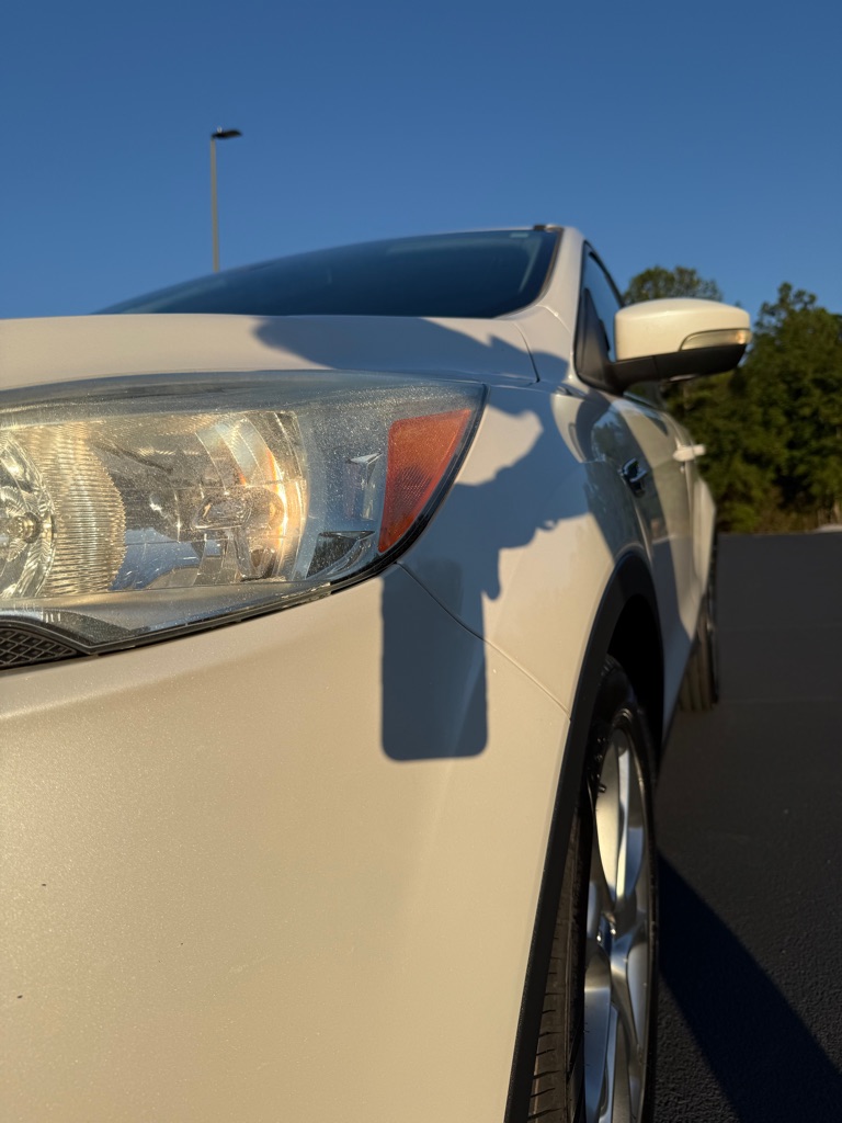Photo 30 of this FORD ESCAPE