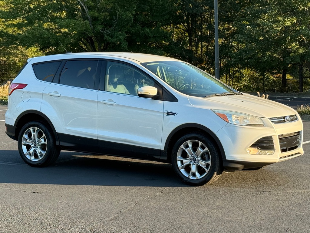 Photo 5 of this FORD ESCAPE