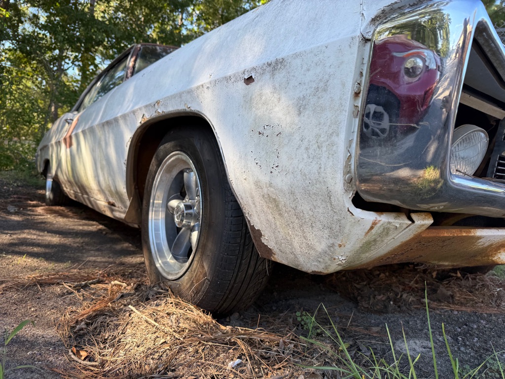 Photo 12 of this PONTIAC GRAND PRIX