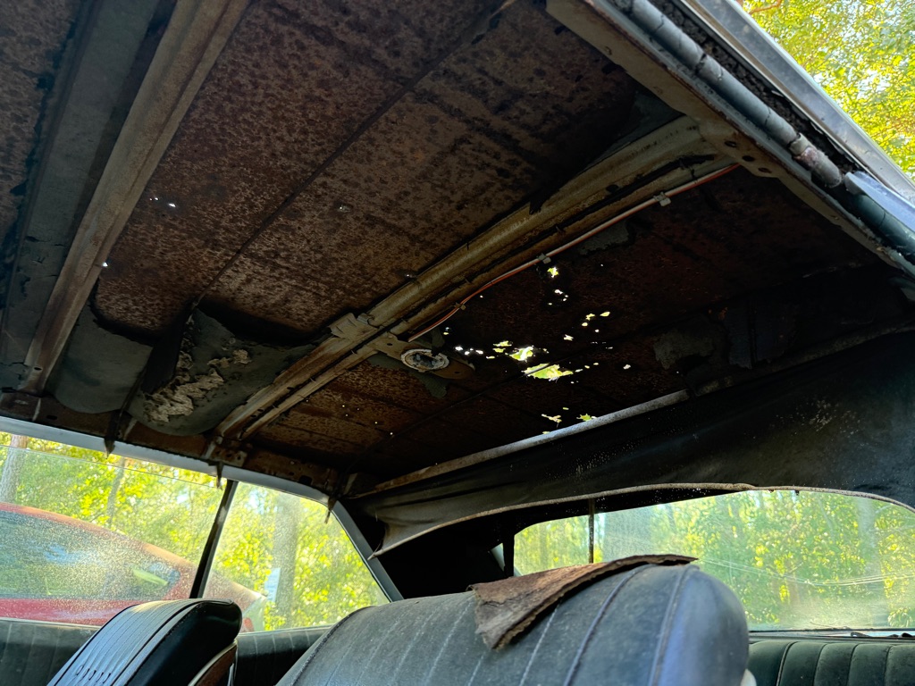 Photo 27 of this PONTIAC GRAND PRIX