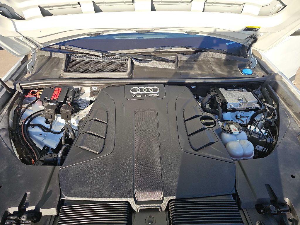 Photo 41 of this AUDI Q7