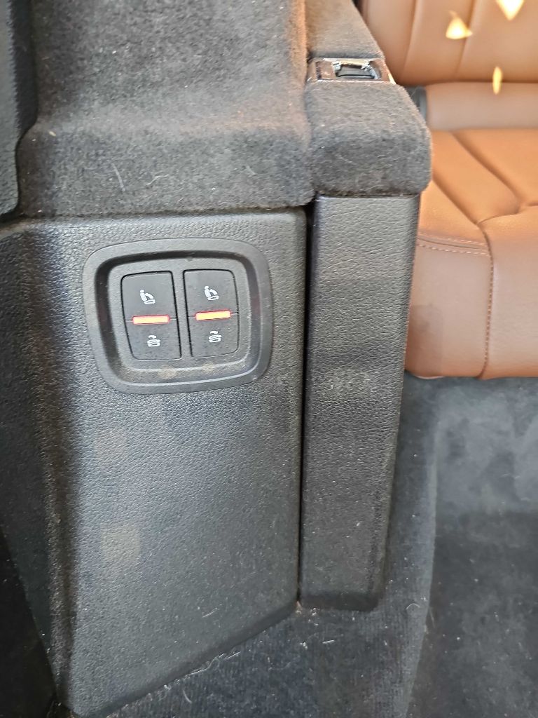Photo 21 of this AUDI Q7
