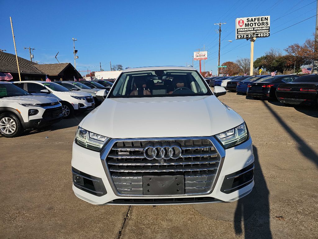 Photo 5 of this AUDI Q7