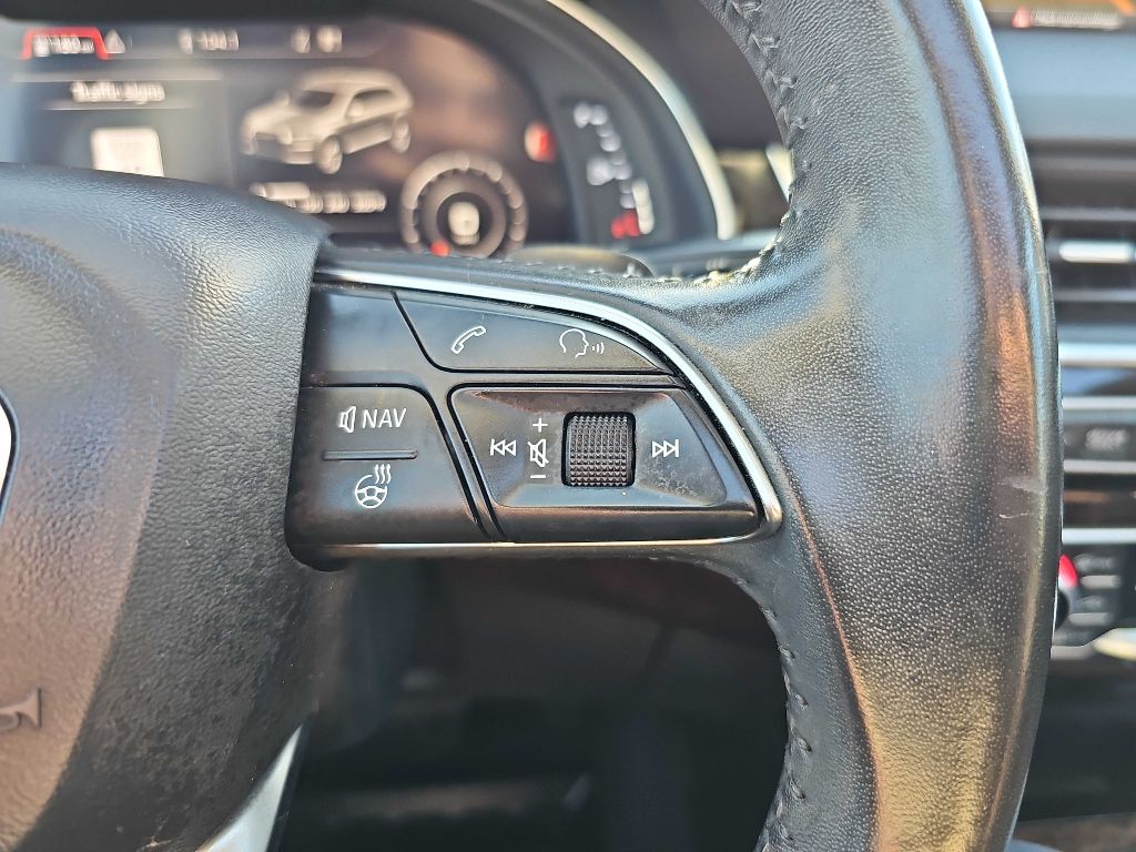 Photo 34 of this AUDI Q7
