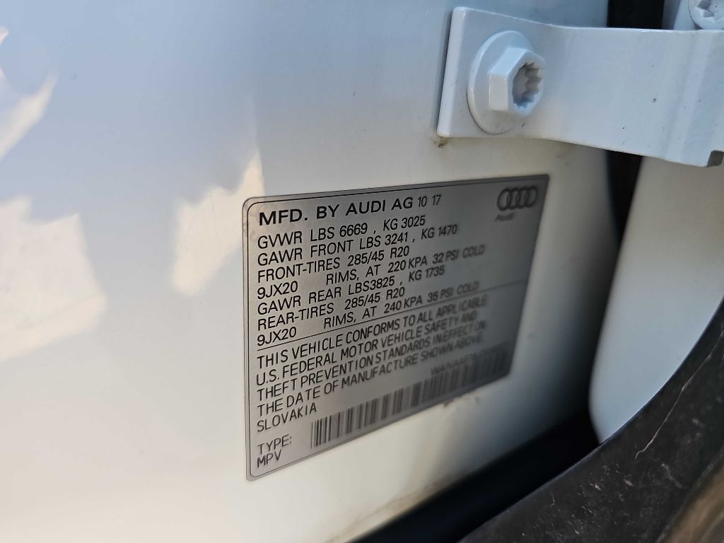 Photo 43 of this AUDI Q7
