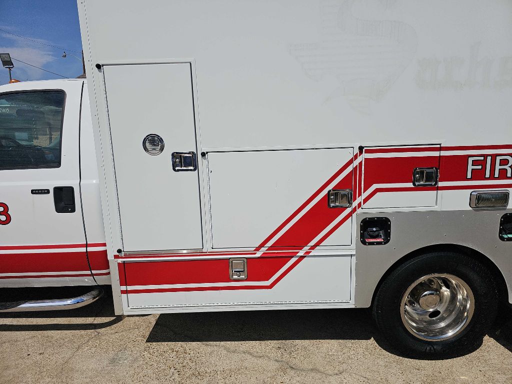 Photo 14 of this FORD F350