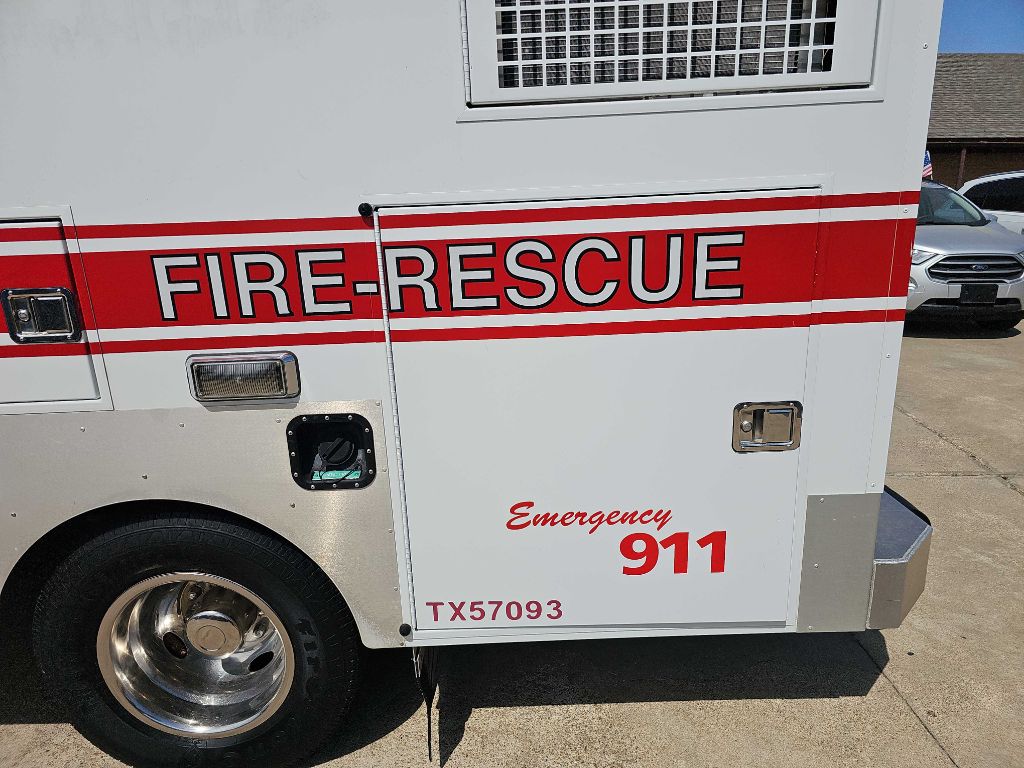 Photo 16 of this FORD F350